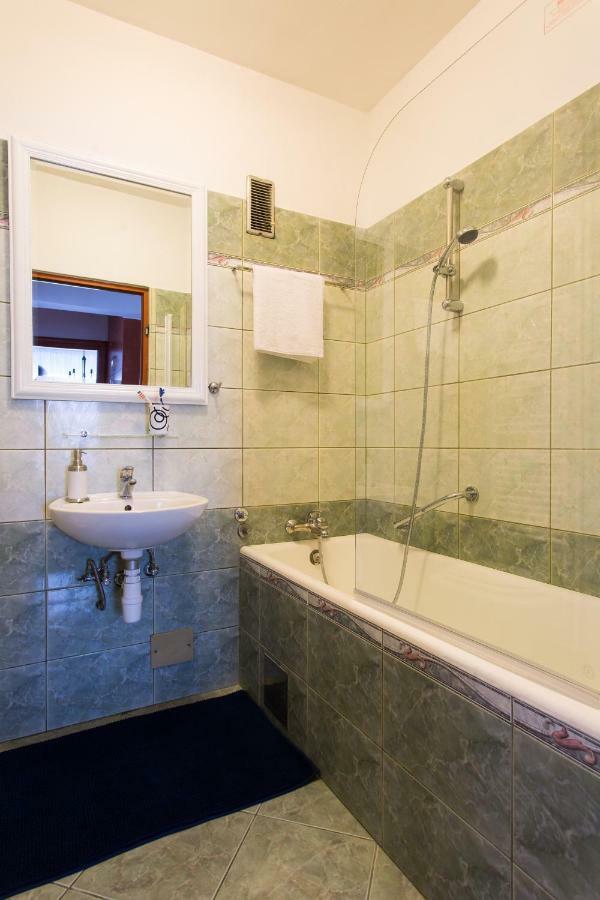 Apartment Bonbon Загреб Екстер'єр фото